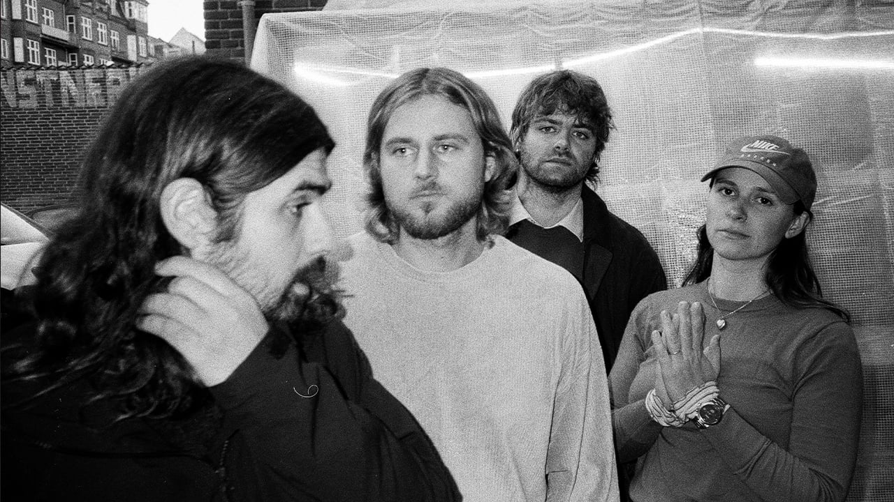 Sort-hvid bandbillede af Rigmor i bredformat